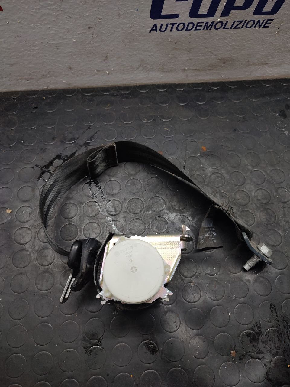 Cintura Di Sicurezza Posteriore Destro Peugeot 5008 (2013) Cod:34029945G - F&P CRASH SRLS - Ricambi Usati