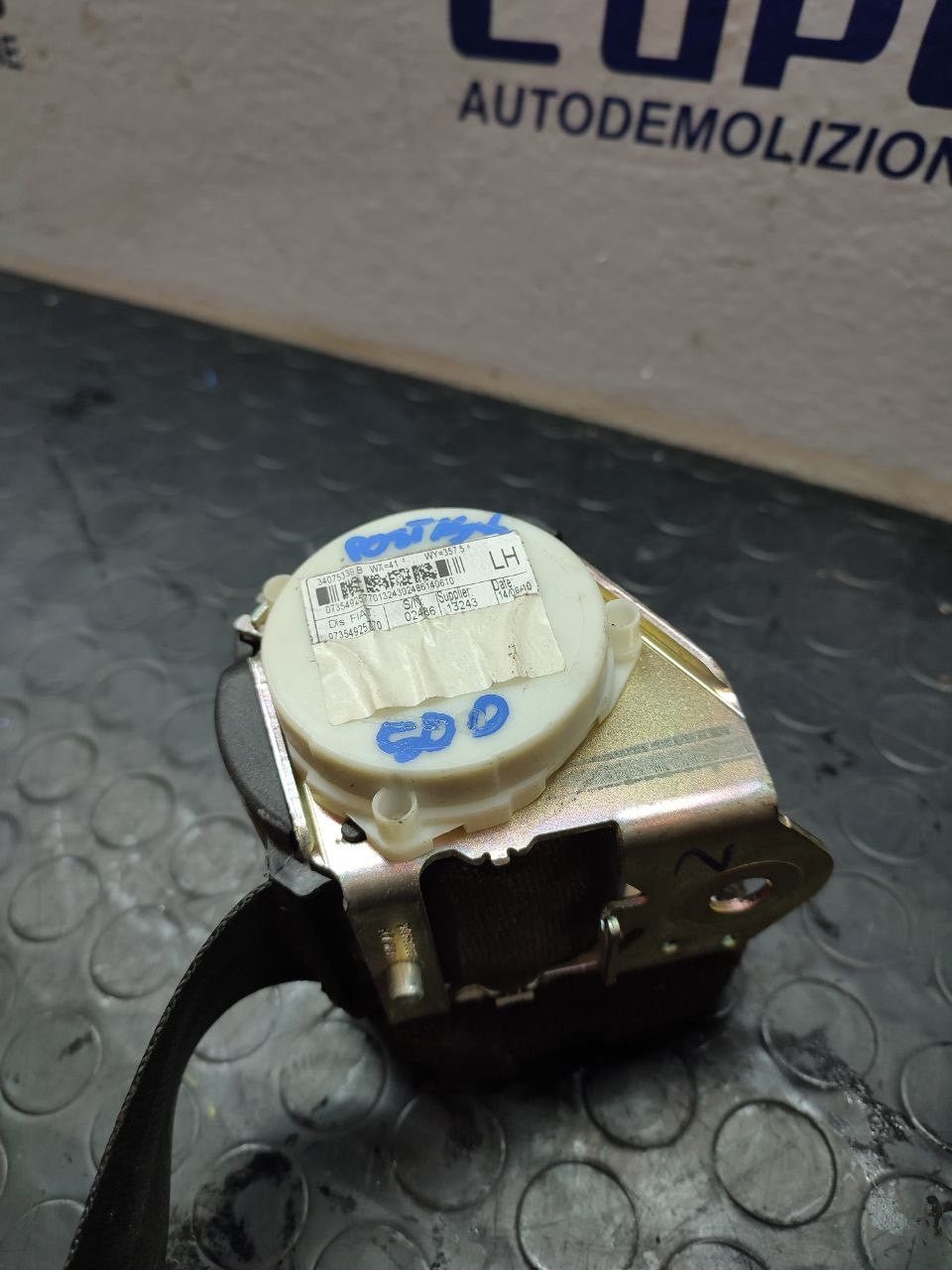 Cintura Di Sicurezza posteriore sinistra FIAT 500 (2016) cod: 07354925760 - F&P CRASH SRLS - Ricambi Usati