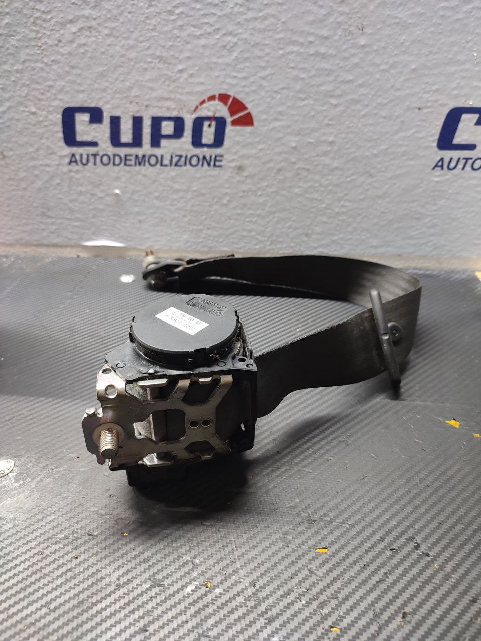 Cintura di sicurezza posteriore Sinistra FIAT PANDA 1.2 (2012) Cod:33031765A - F&P CRASH SRLS - Ricambi Usati