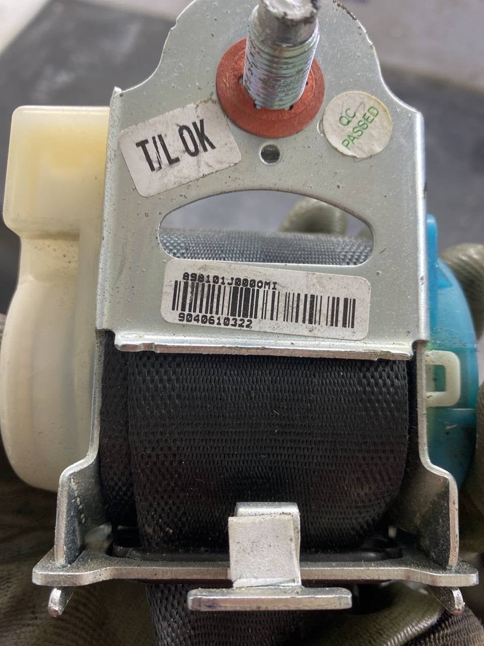 cintura di sicurezza posteriore sinistra Hyundai i20 cod:898101j000mi - F&P CRASH SRLS - Ricambi Usati