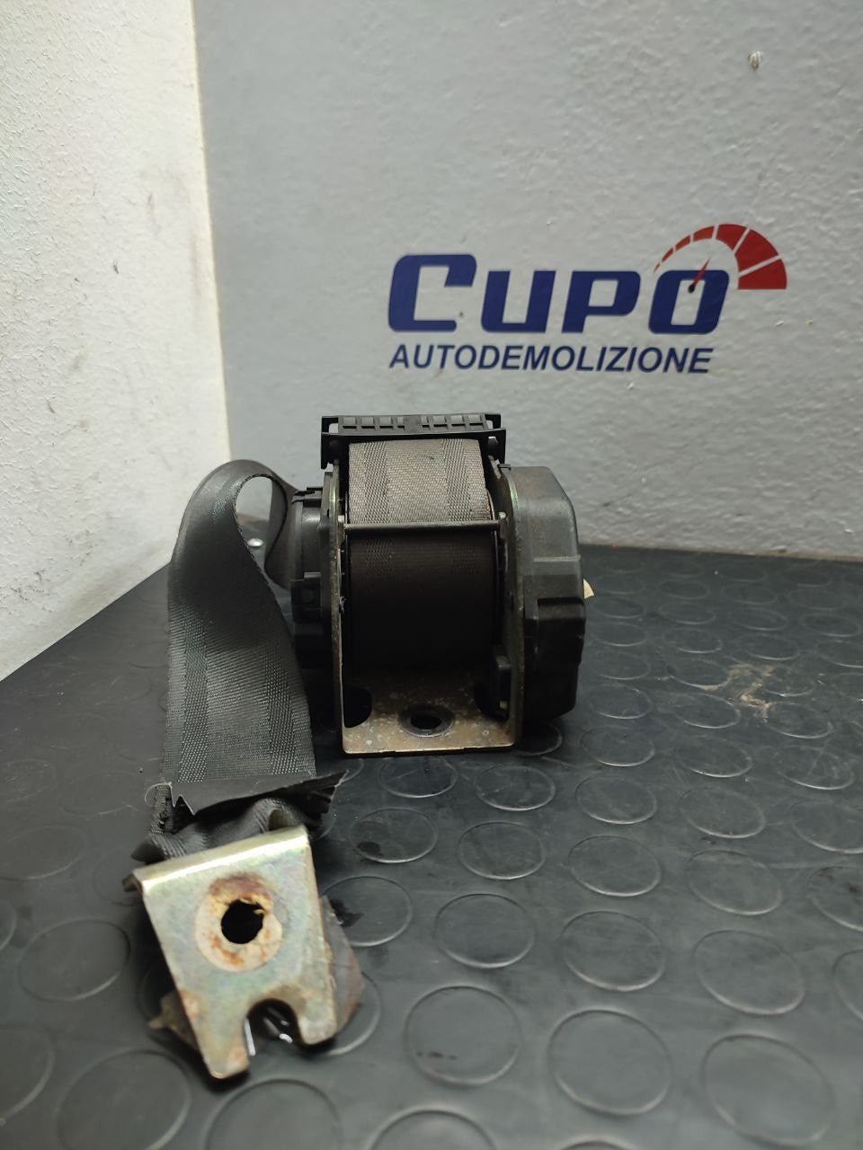 Cintura di sicurezza posteriore sinistra JAGUAR X-TYPE 2.0 (2001) - F&P CRASH SRLS - Ricambi Usati