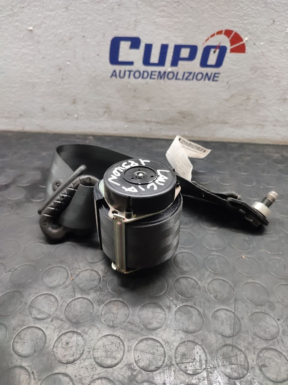 Cintura Di Sicurezza Posteriore Sinistra Lancia Ypsilon (2014) Cod:617532200C - F&P CRASH SRLS - Ricambi Usati