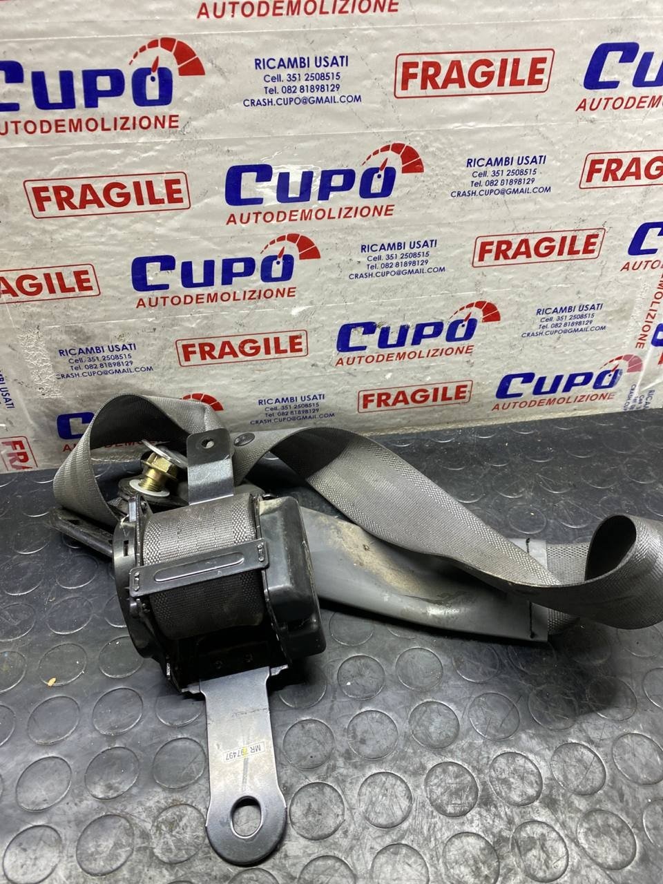 Cintura di sicurezza posteriore sinistra Mitsubishi l200 cod:3883349 Adn1010 - F&P CRASH SRLS - Ricambi Usati