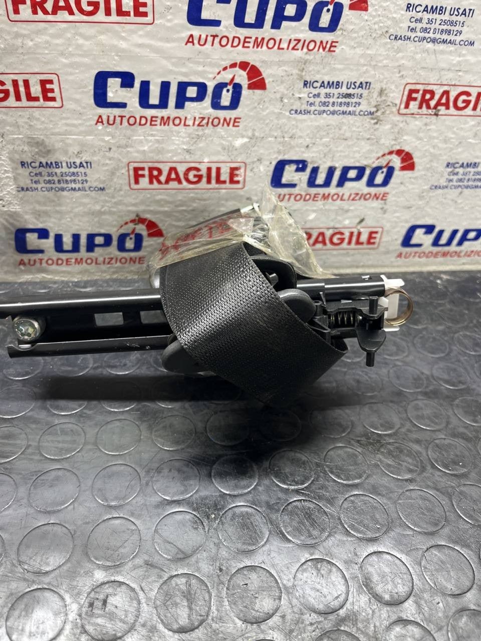 Cintura di sicurezza posteriore sinistra Opel Zafira (2008) cod: 602592300b - F&P CRASH SRLS - Ricambi Usati