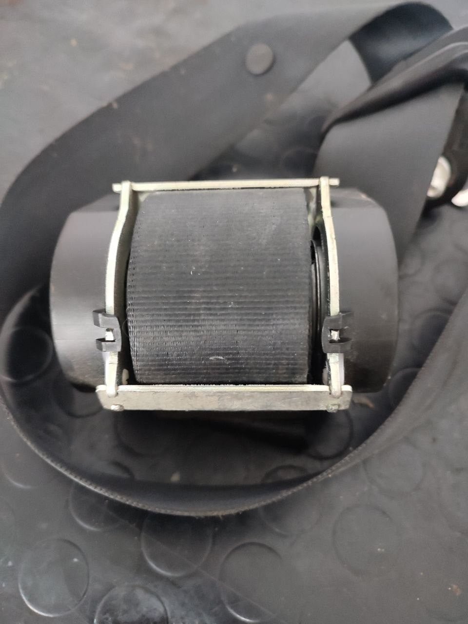 Cintura di sicurezza Renault Scenic III posteriore sinistra (2012) cod: 888410017R - F&P CRASH SRLS - Ricambi Usati