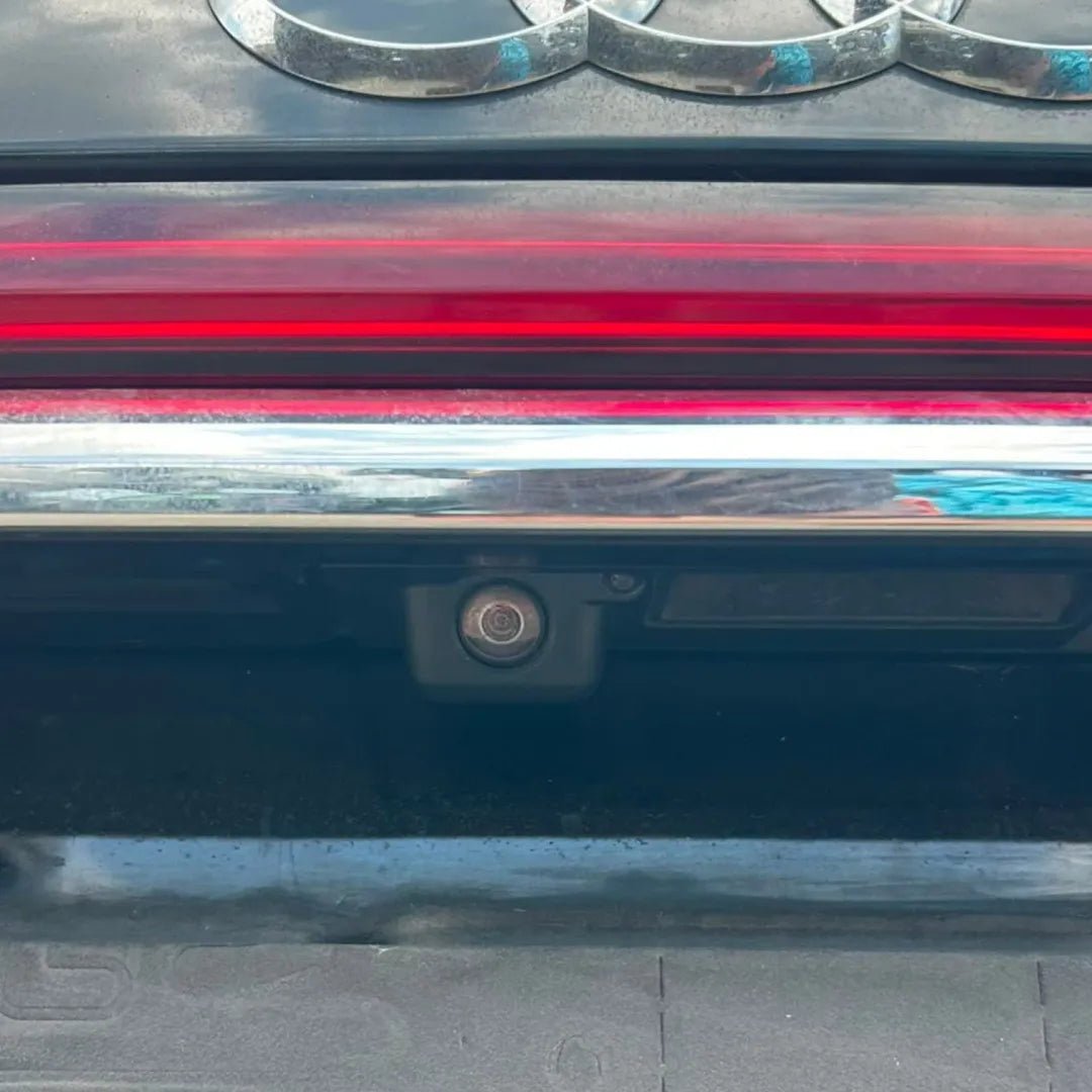 Dettaglio Cofano bagagliaio Audi A8 2017–2021 - foto 2