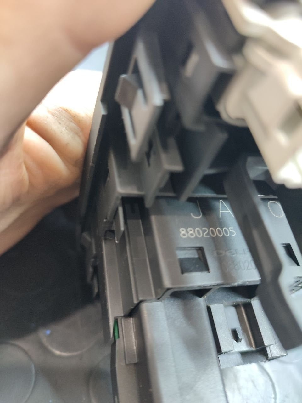 Comandi altezza fari + cruise control Renault Megane II 2007 cod 88020005 - F&P CRASH SRLS - Ricambi Usati