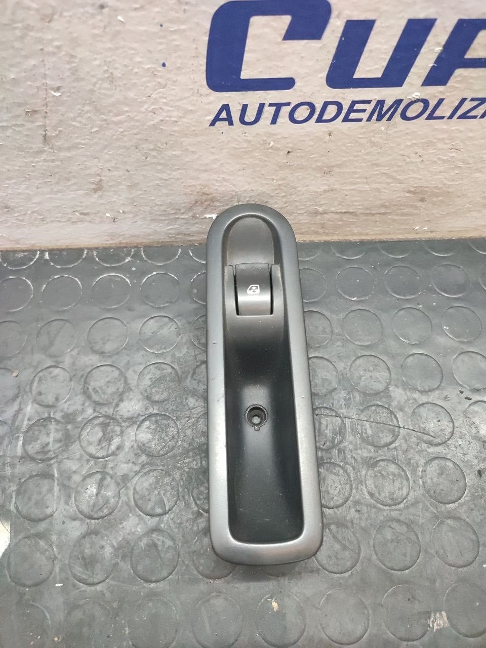 Comandi Alza Cristalli Posteriore Destro Renault Scenic (2008) Cod:156013870 - F&P CRASH SRLS - Ricambi Usati