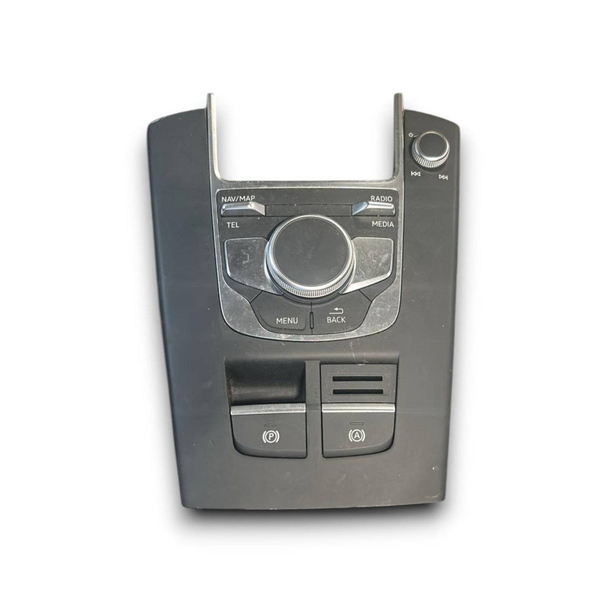 Comandi autoradio Audi A3 (8V) cod.8v0919614be (2012 &gt; 2020) - F&amp;P CRASH SRL - Ricambi Usati