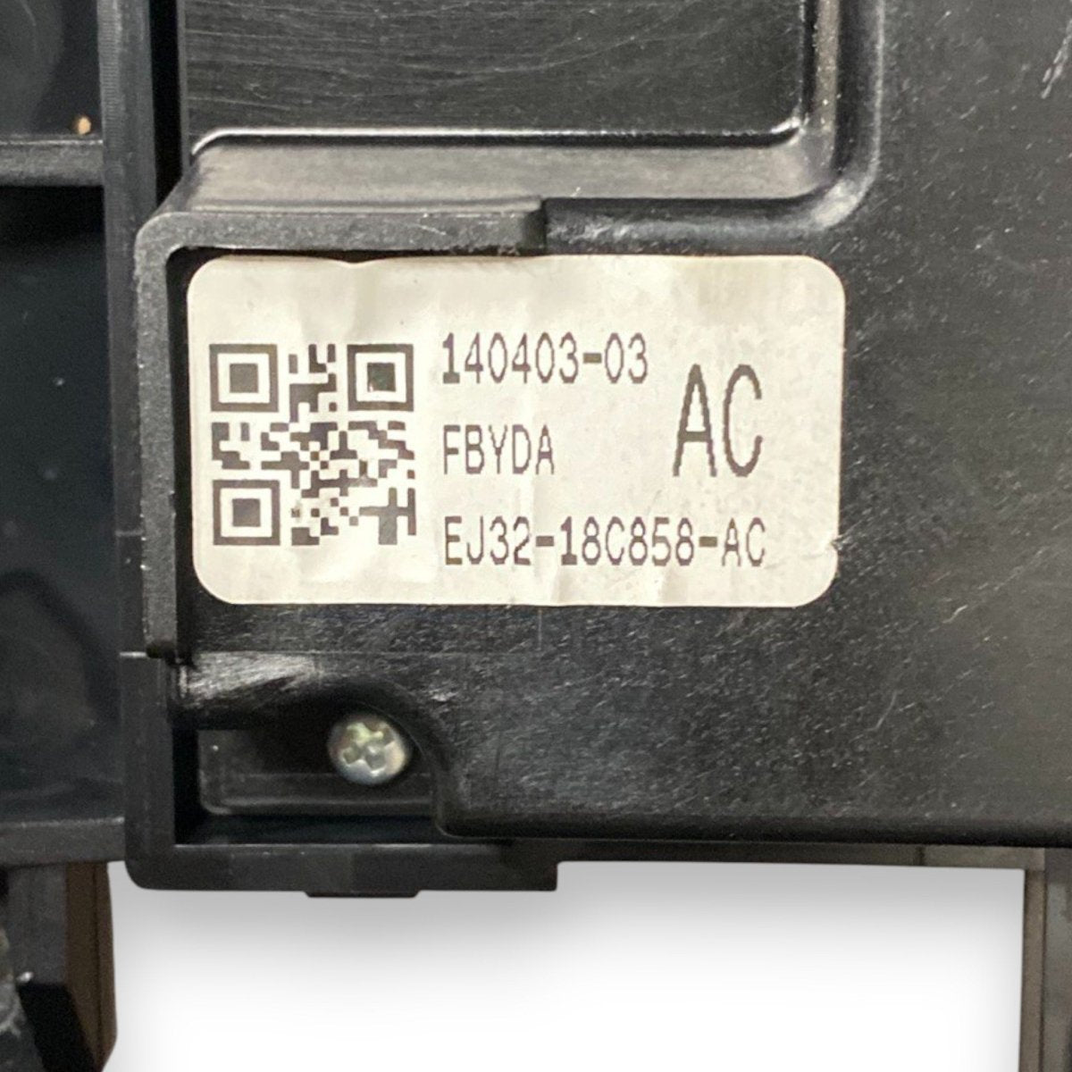 Comandi autoradio range rover evoque l538 (2011 - 2018) Cod: ej32 - 18c858 - ac - F&P CRASH SRLS - Ricambi Usati