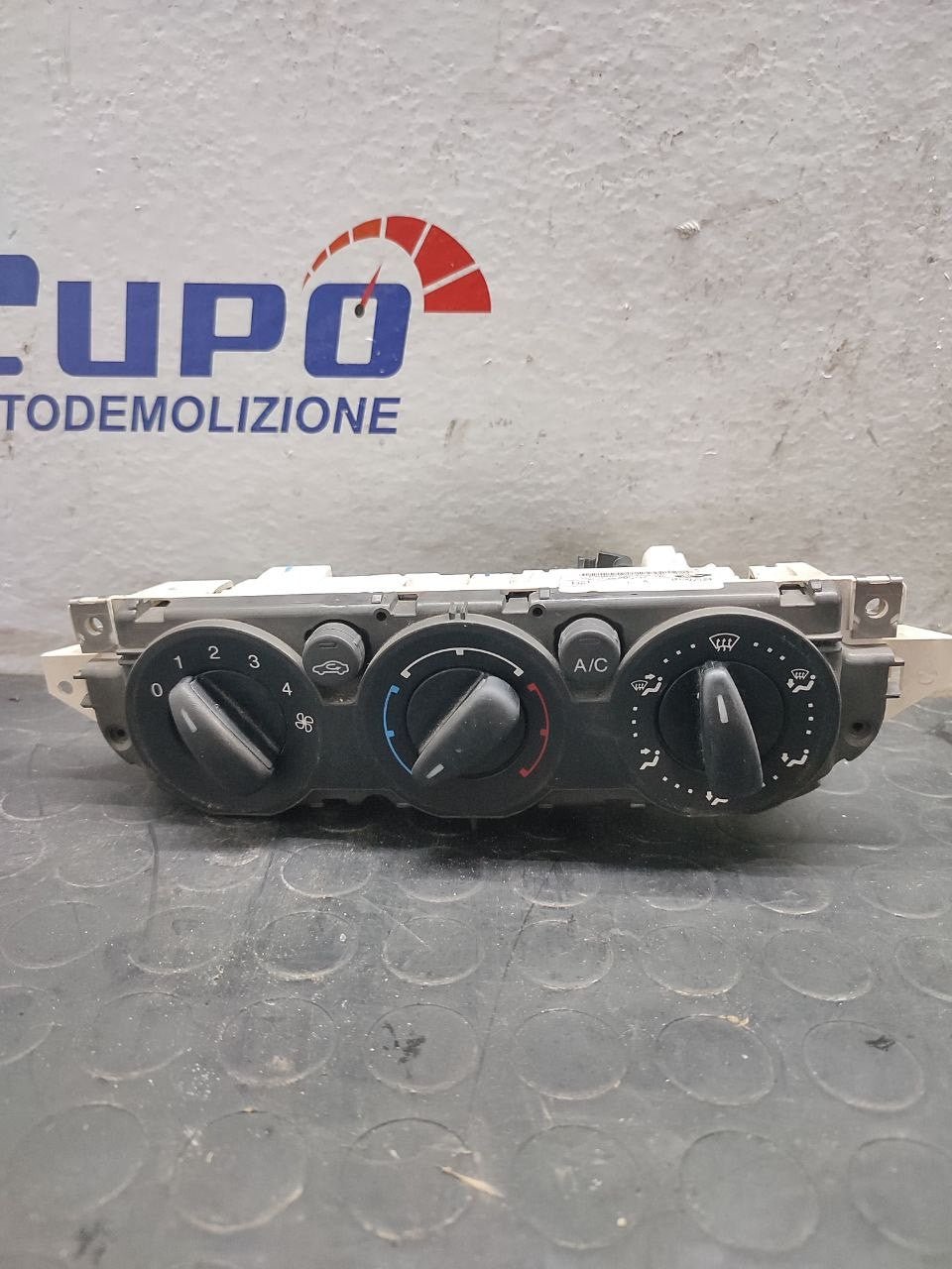 Comandi Clima A/C Ford Focus II Serie (2010) Cod:3M5T-19980-AD - F&P CRASH SRLS - Ricambi Usati