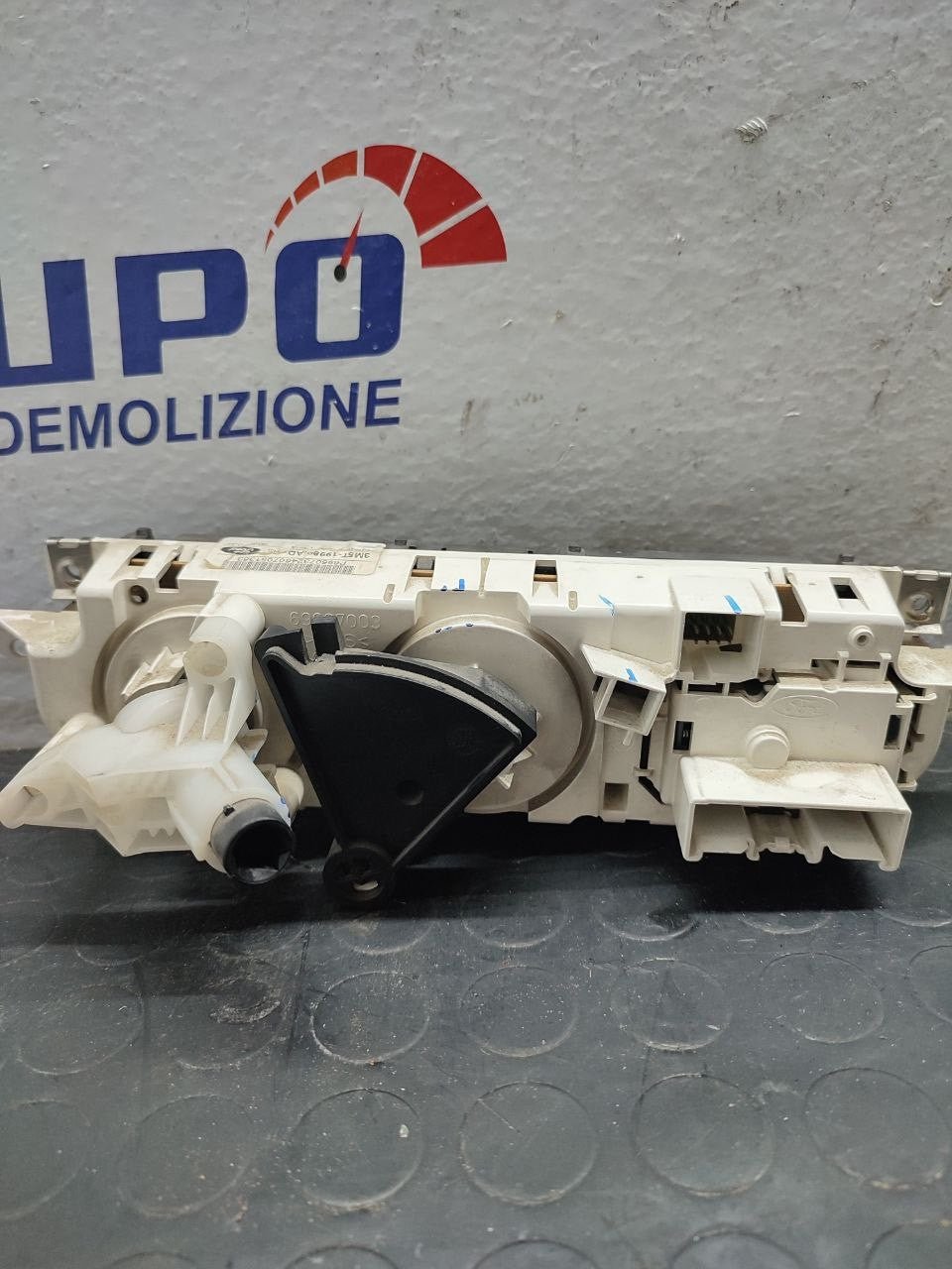 Comandi Clima A/C Ford Focus II Serie (2010) Cod:3M5T-19980-AD - F&P CRASH SRLS - Ricambi Usati