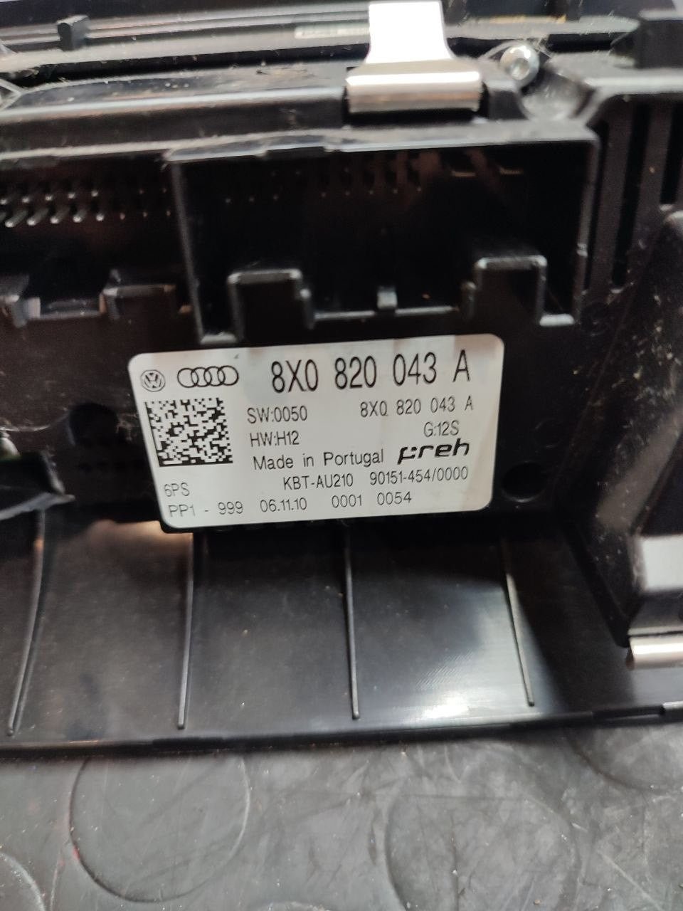 Comandi clima Audi A1 ( 8x - 2015 ) 1.4 tsi cod 8x0820043a - F&P CRASH SRLS - Ricambi Usati