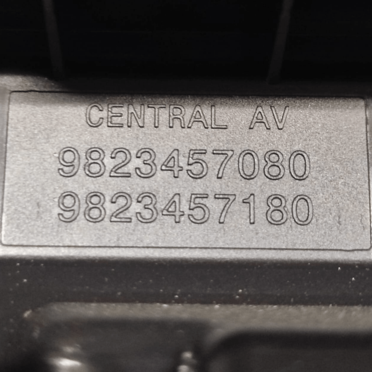 Comandi clima + bocchette aria peugeot 208 ii 1.2 benzina cod: 9823457080 (2019 - ) - F&P CRASH SRLS - Ricambi Usati