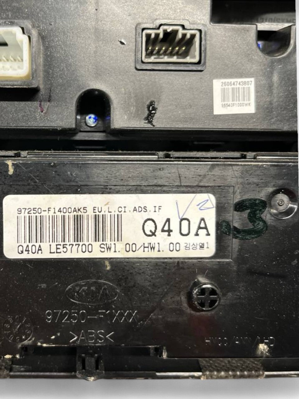 Climate controls with multifunction button panel Kia Sportage QL cod.97250 - F1400 (2016 - 2021) - F&P CRASH SRLS - Used Parts