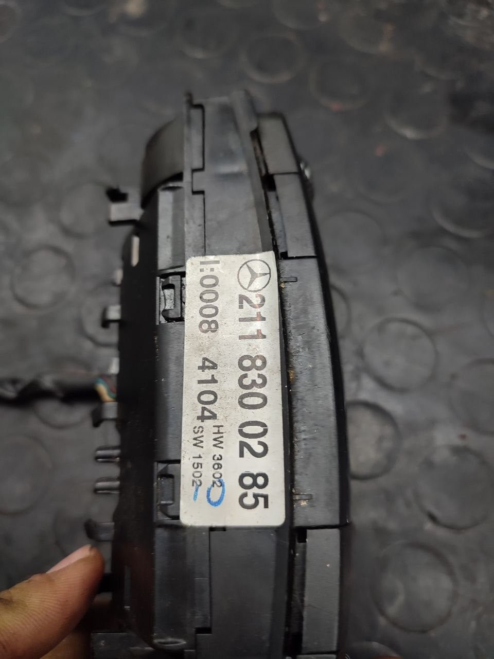 Comandi clima posteriore Mercedes classe E ( w211 ) cod 2118300285 - F&P CRASH SRLS - Ricambi Usati