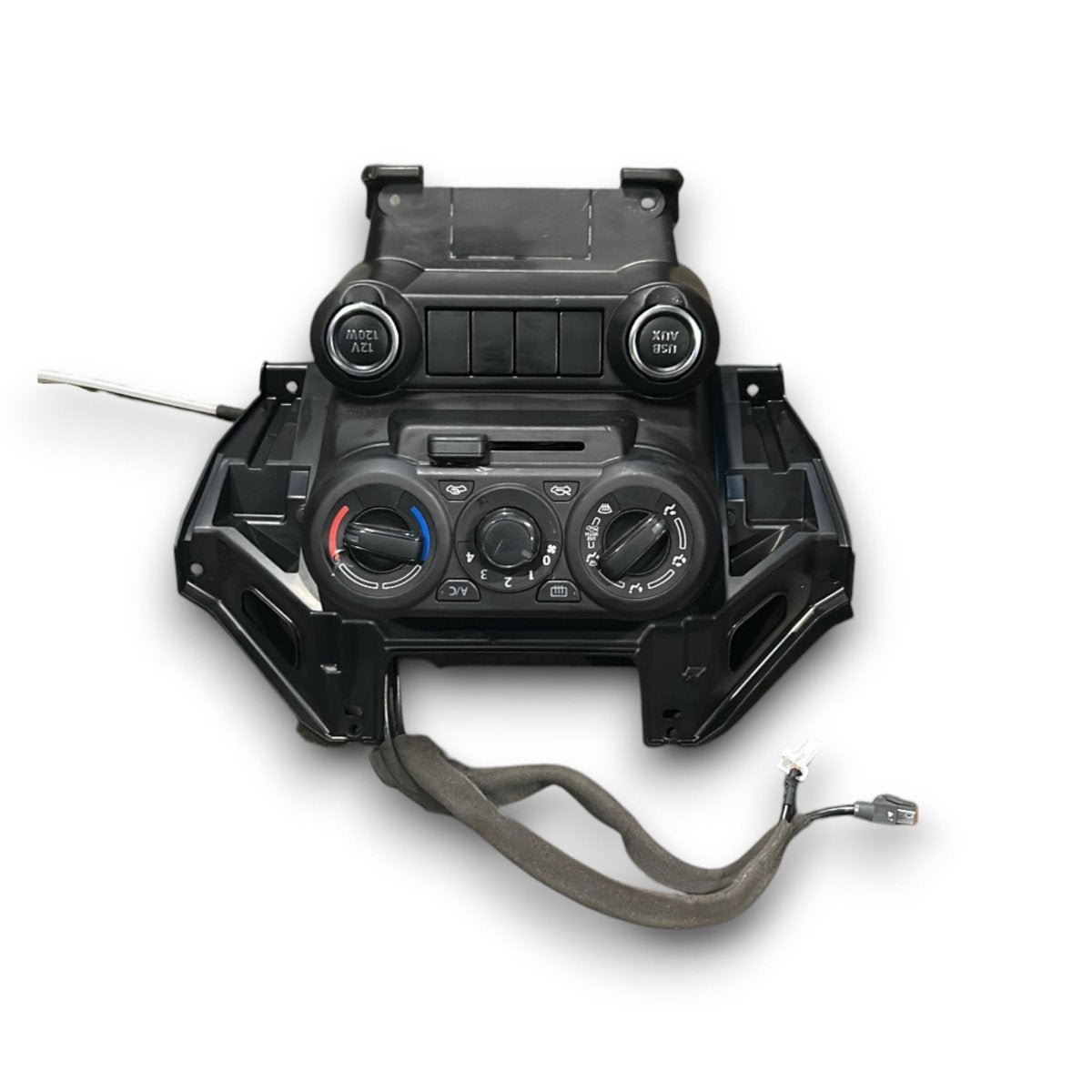 Comandi Clima Suzuki Ignis cod.74400A62R0 (2016 > ) + Prese USB / AUX e Presa 12 Volt - F&P CRASH SRLS - Ricambi Usati