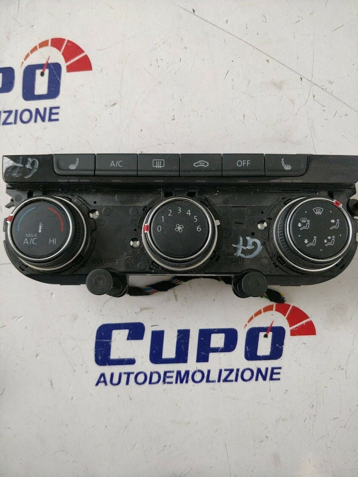 VW Golf VII Air Conditioner Control Commands 5G0907426AA - F&P CRASH SRLS - Used Spare Parts