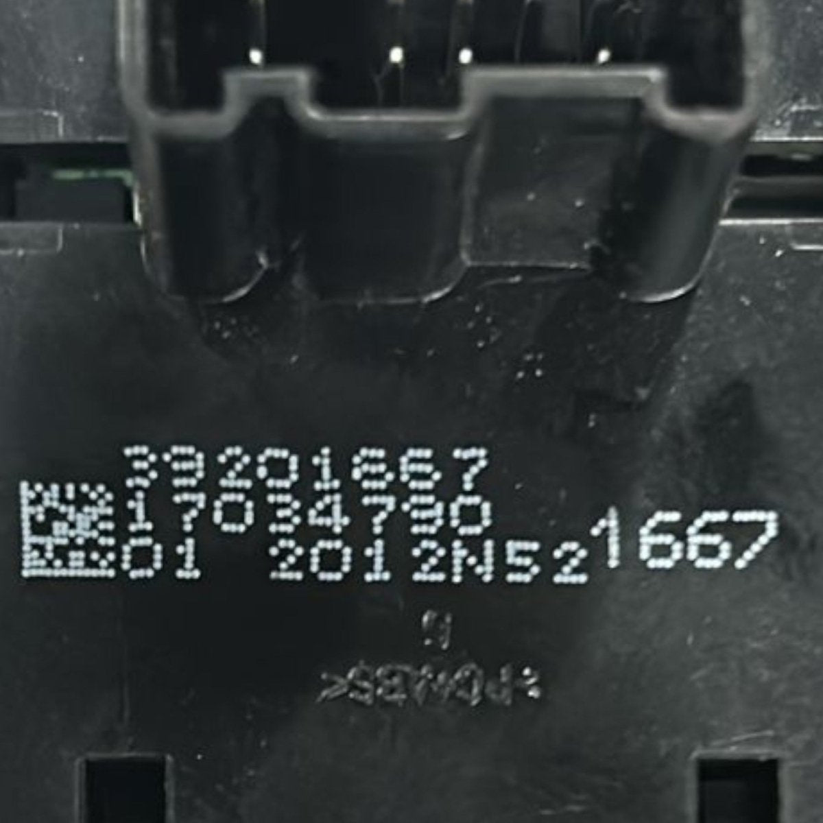 Opel Corsa F light commands code:39201667 (2019 >) - F&P CRASH SRLS - Used Parts