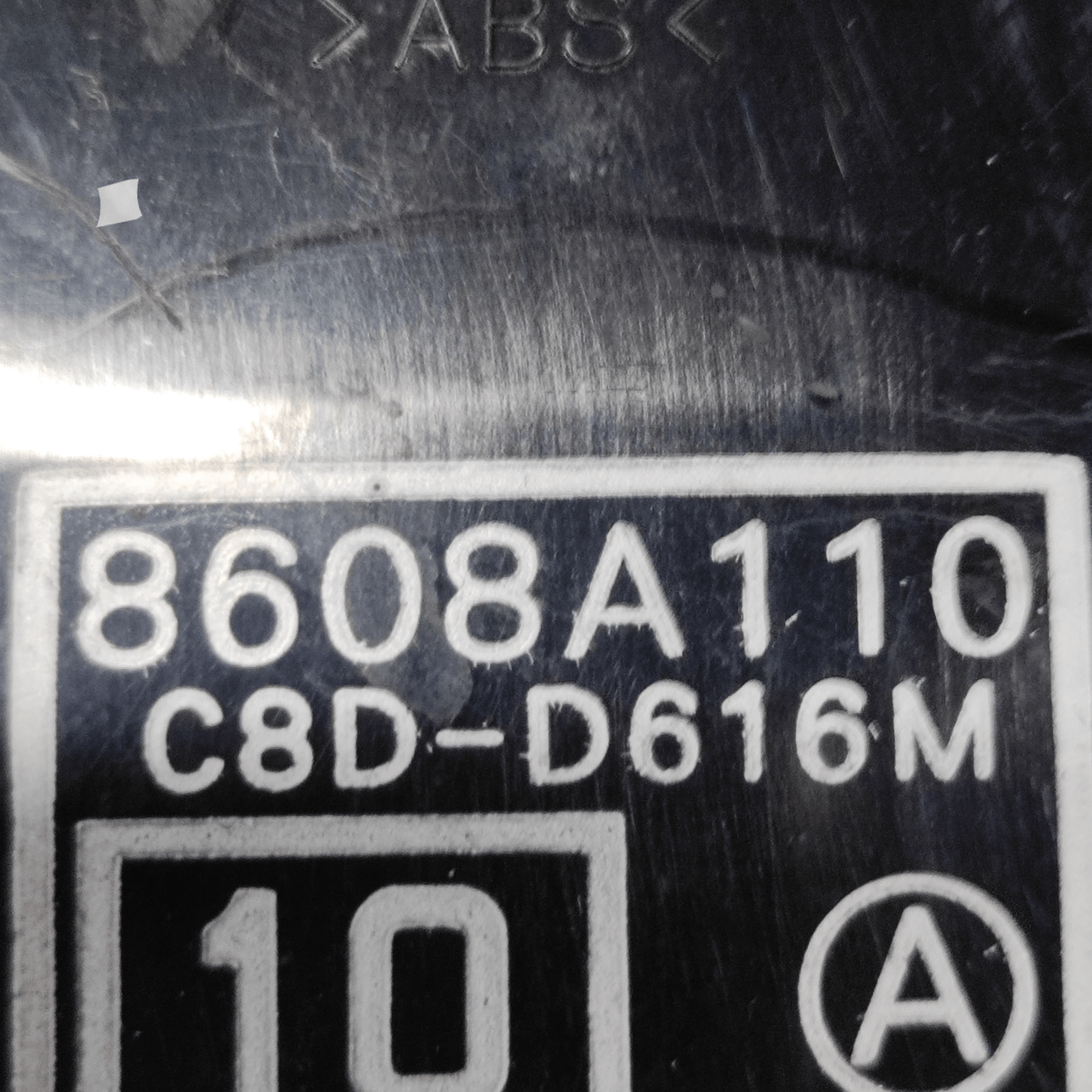 Comando Alzavetro Anteriore Sinistro Mitsubishi Pajero IV COD: 8608A110 (2006 - 2021) - F&P CRASH SRLS - Ricambi Usati
