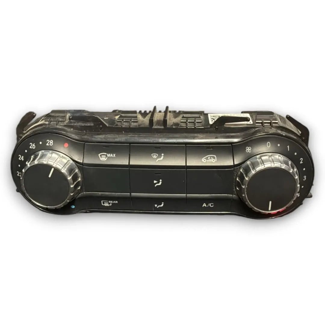 Comando clima Mercedes-Benz Classe A W176 2015–2018 OEM A2469008415 - F&P CRASH SRL - Ricambi Usati