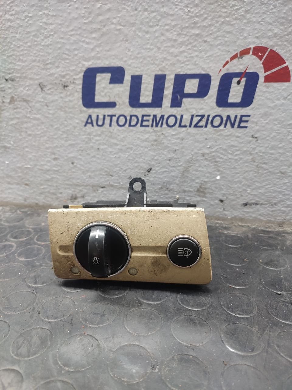 Comando interruttore luci Mercedes classe E ( w211 ) cod 2115450104 - F&amp;P CRASH SRLS - Ricambi Usati