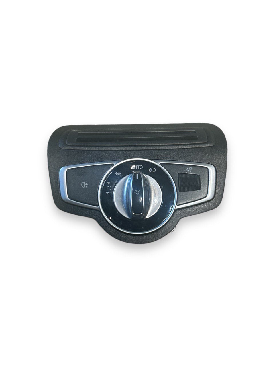 Mercedes Benz Class C (W205) Light Control (2014 > 2021) code . A2059057007 - F&P CRASH SRLS - Used Parts