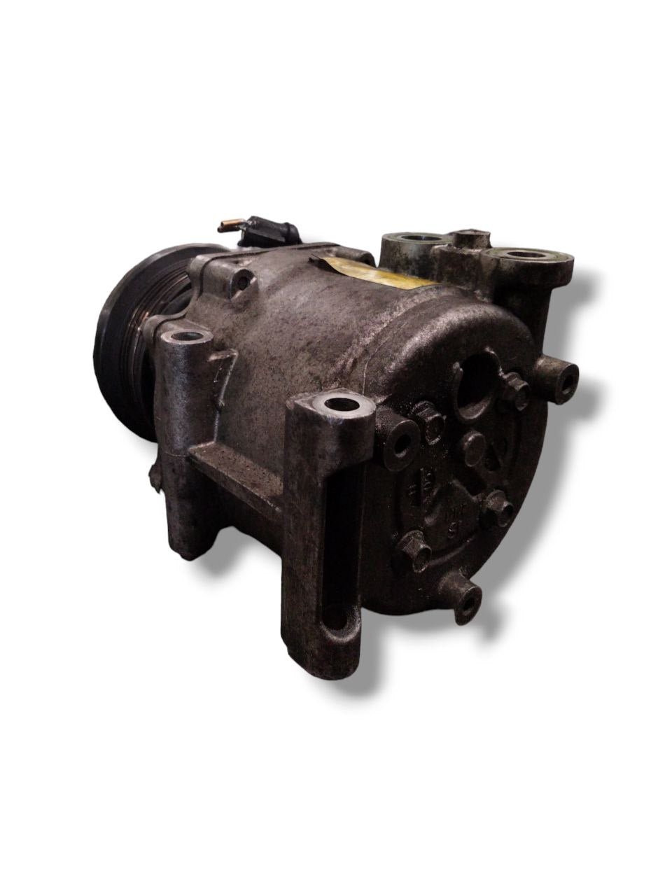 Air conditioning compressor Ford Fusion 1.4 petrol (2005) code 8S6119D6229AB - F&P CRASH SRLS - Used Parts