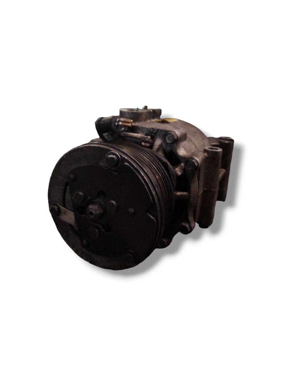 Air conditioning compressor Ford Fusion 1.4 petrol (2005) code 8S6119D6229AB - F&P CRASH SRLS - Used Parts