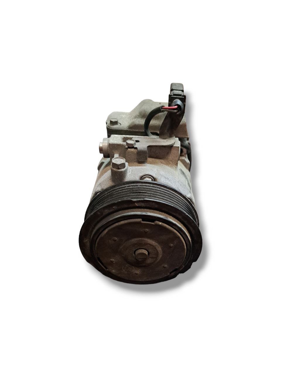 Compressore aria clima Volkswagen Polo 6R 1.2 Benzina (2012) COD:6Q0820808E - F&amp;P CRASH SRLS - Ricambi Usati