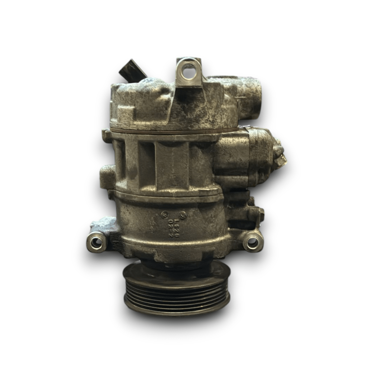 Compressore aria condizionata audi a4 b8 2.0 diesel cod : 8k0260805e (2009) - F&P CRASH SRL - Ricambi Usati
