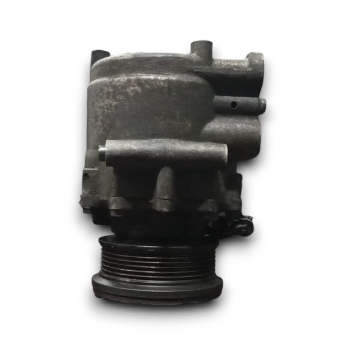 Compressore aria condizionata ford fiesta VI cod . 8v5119d629ef 1.2 benzina (2008 > 2017) - F&P CRASH SRL - Ricambi Usati