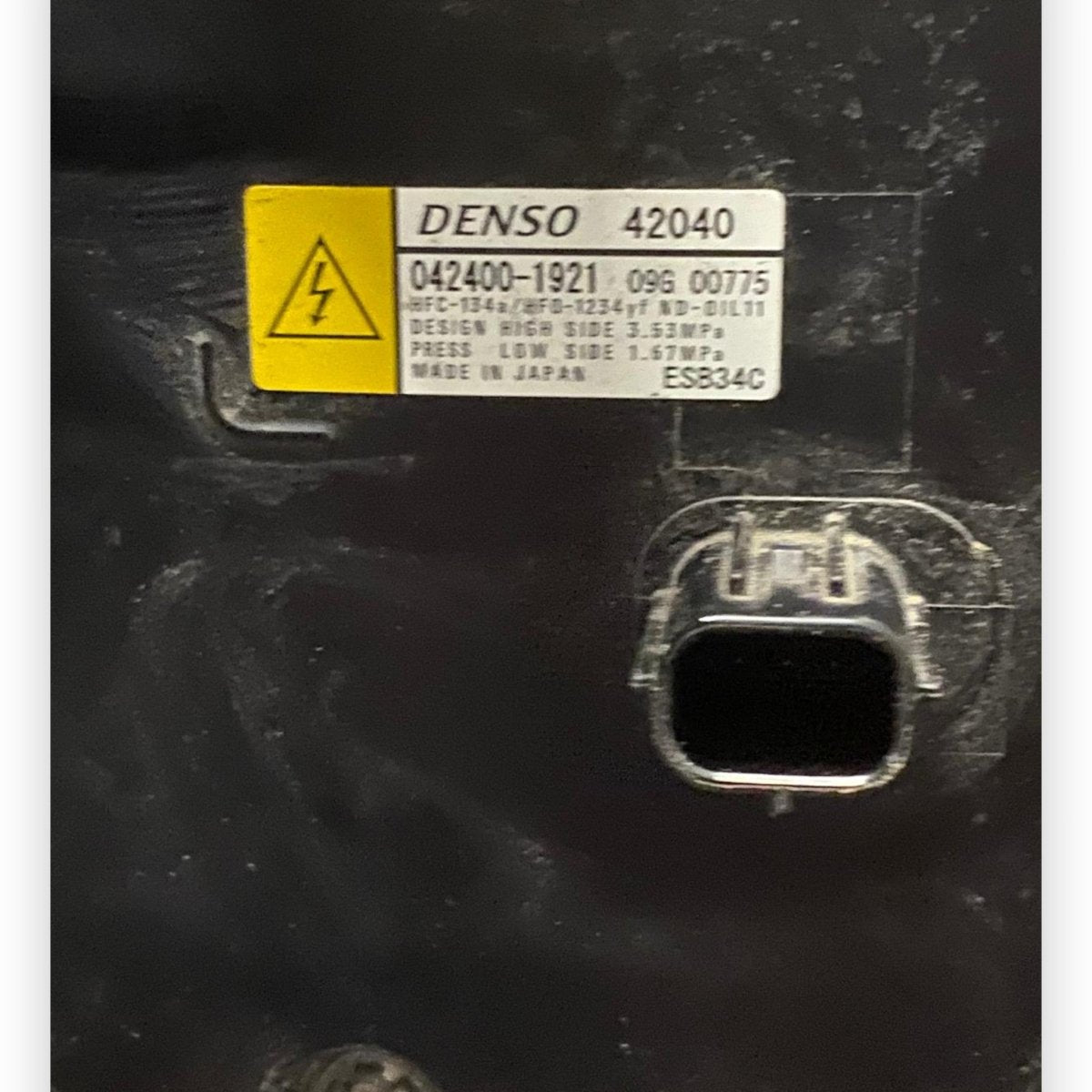 Air conditioning compressor Lexus NX II 2.5 Gasoline / Hybrid (2021 - ) Code: 042400 - 1921 - F&P CRASH SRLS - Used Parts