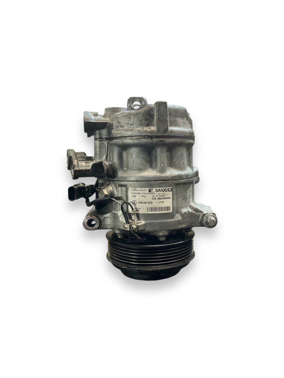 Air Conditioning Compressor Mercedes - Benz Class C W205 2.2 Diesel (2014 to 2021) code.A0008303902 - F&P CRASH SRLS - Used Parts