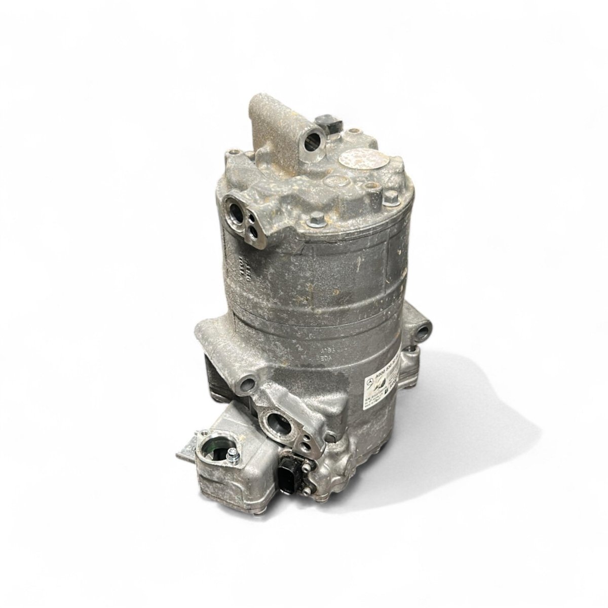Compressore aria condizionata Mercedes Benz EQC (N293) cod.A0008303204 elettrico (2019 > 2024) - F&P CRASH SRLS - Ricambi Usati