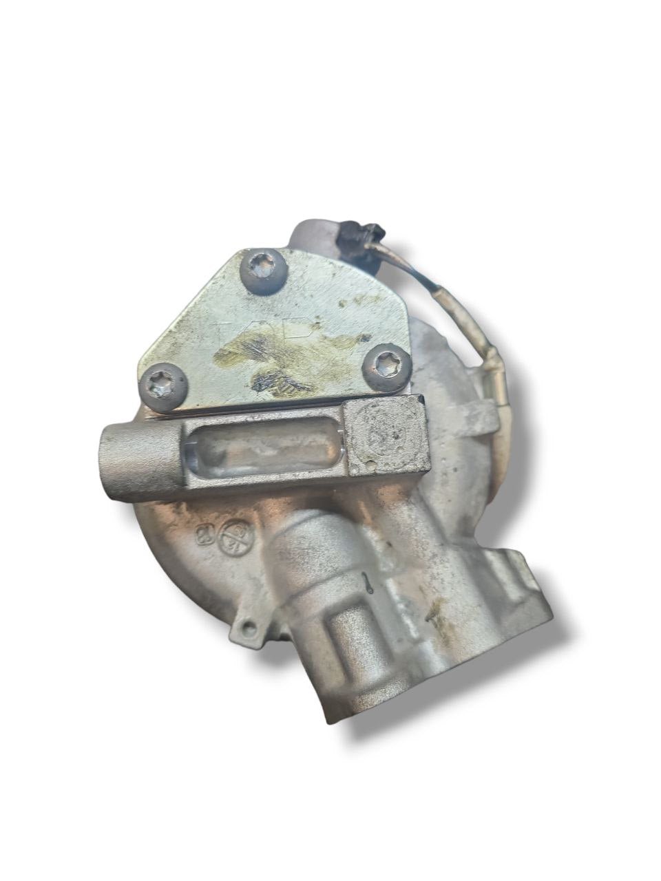 Air Conditioning Compressor Renault Clio V 1.5 Diesel (2019 >) Code: 926004423R - T2213066532 - F&P CRASH SRLS - Used Parts