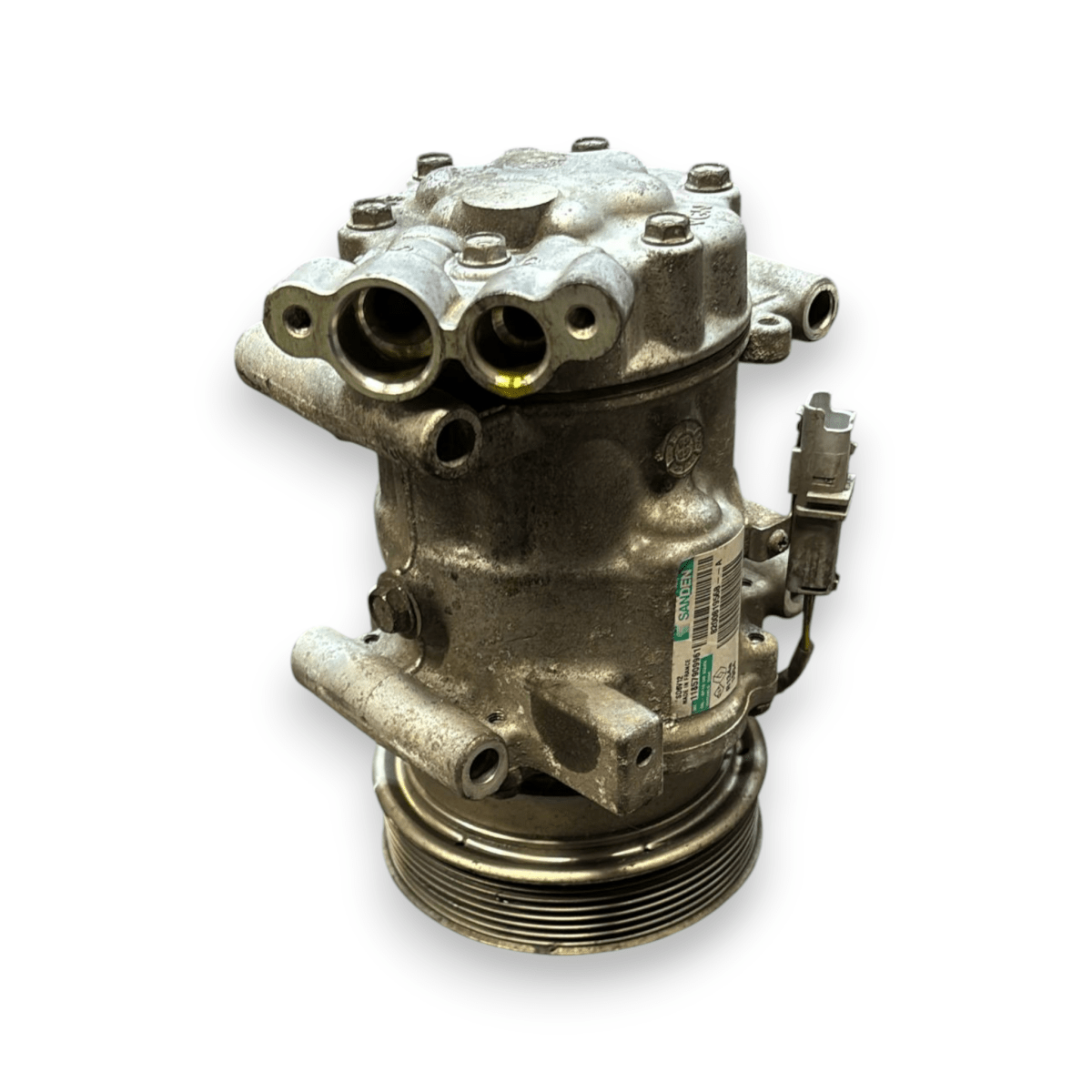 Compressore aria condizionata renault twingo II 1.2 benzina cod:8200819568-a (2007-2014) - F&P CRASH SRL - Ricambi Usati