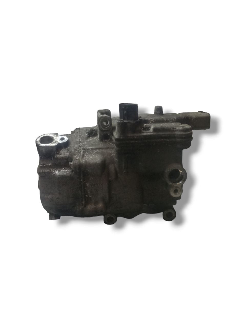 Compressore Aria Condizionata Toyota Auris hybrid (2018) cod: 042200-1031 - F&amp;P CRASH SRLS - Ricambi Usati