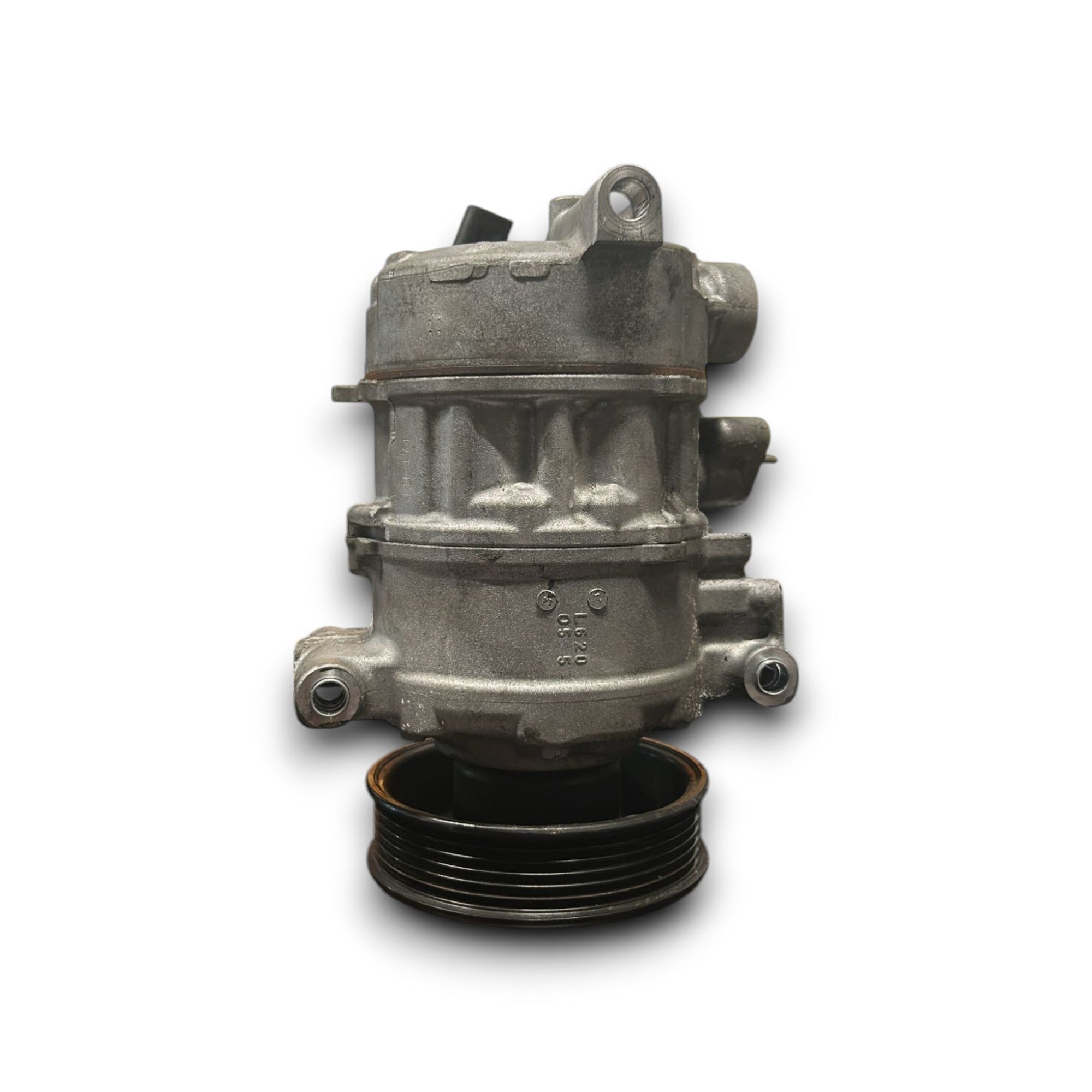 Compressore Aria Condizionata Volkswagen Golf VII cod.5Q0816803D 1.6 Diesel (2012 > 2019) - F&P CRASH SRLS - Ricambi Usati