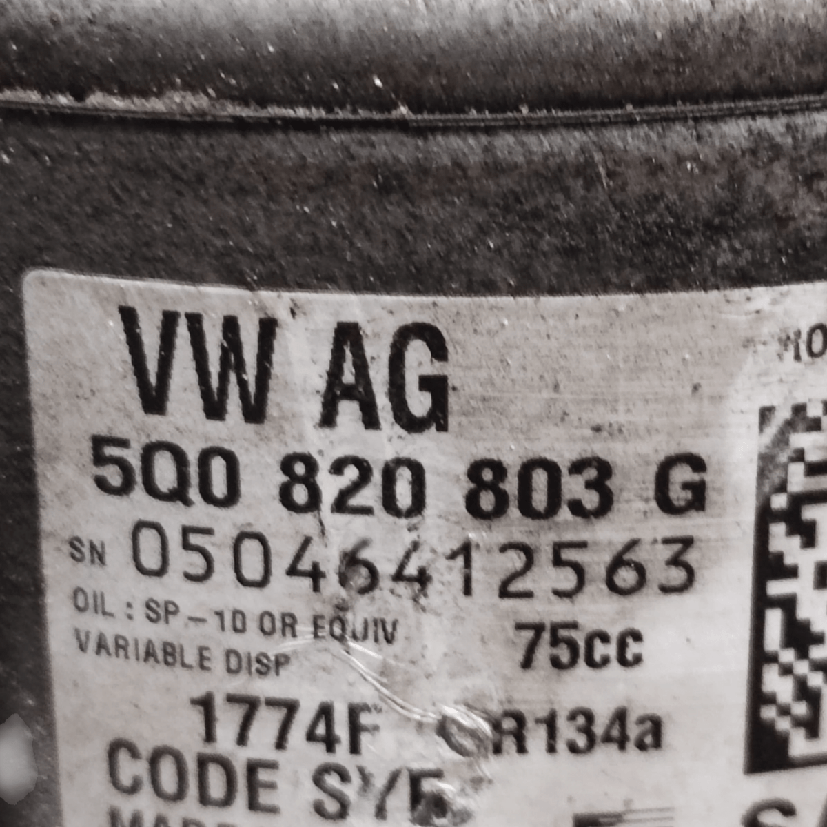Air Conditioning Compressor Volkswagen Polo 1.2 Petrol CODE: 5Q0820803G (2008 - 2017) - F&P CRASH SRLS - Used Parts