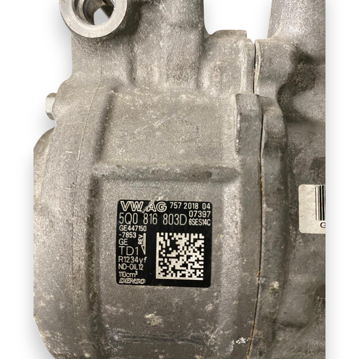 Air conditioning compressor Volkswagen T - Cross 1.6 Diesel (2019 - ) Code: 5Q0816803D - F&P CRASH SRLS - Used Parts