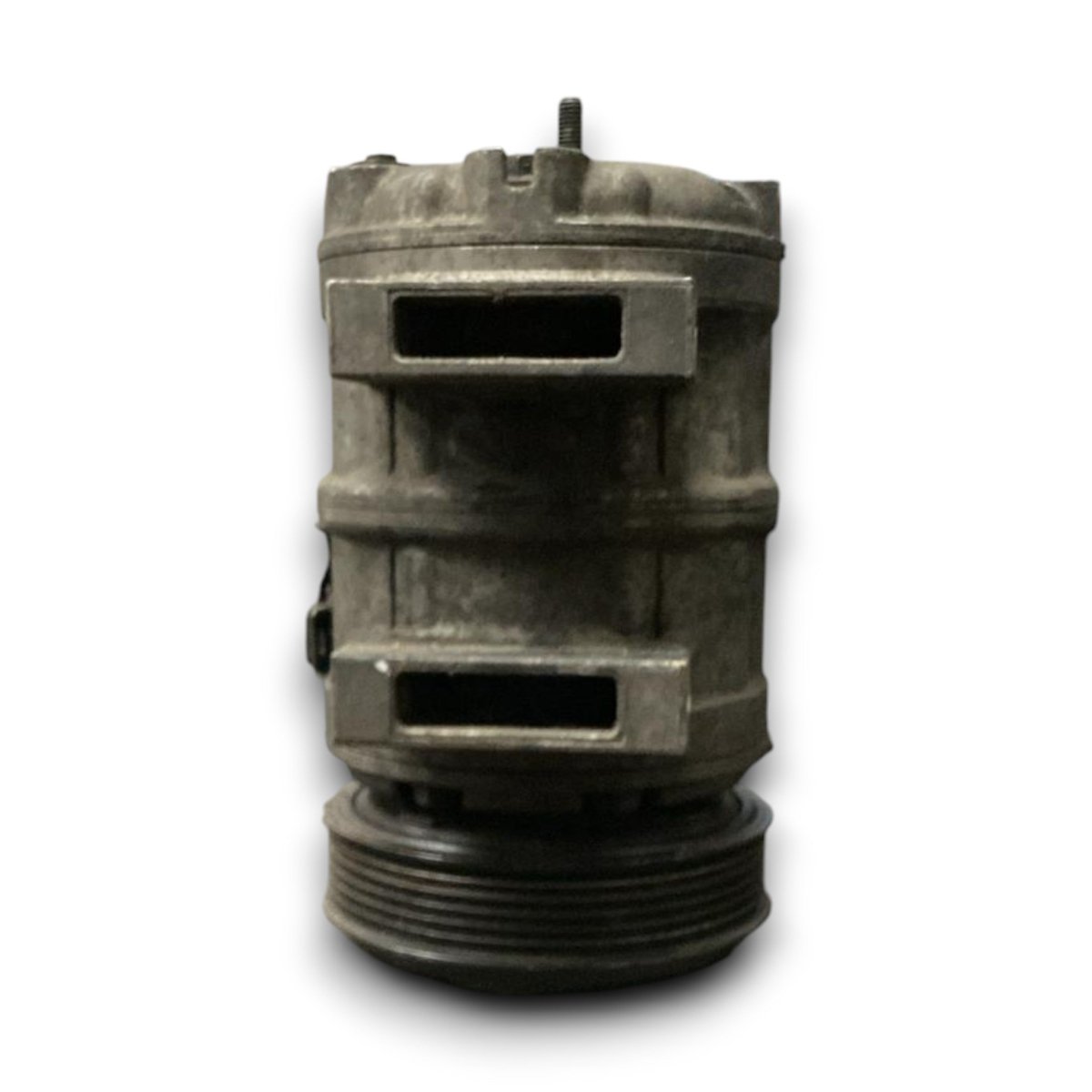Air conditioning compressor volvo v40 cod. 30613908 2.0 diesel (2012 > 2019) - F&P CRASH SRL - Used Parts