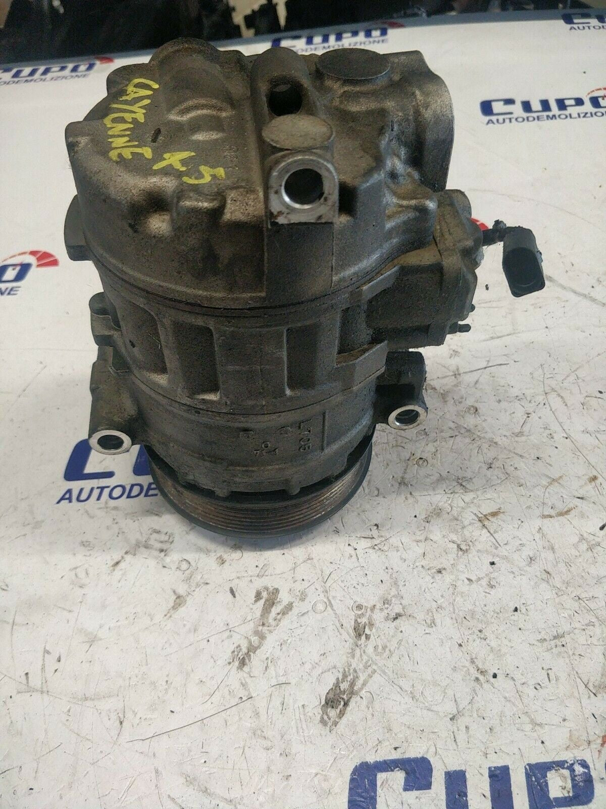 A/C compressor Porsche Cayenne 4.5 s gasoline 94812601101 - F&P CRASH SRLS - Used Parts