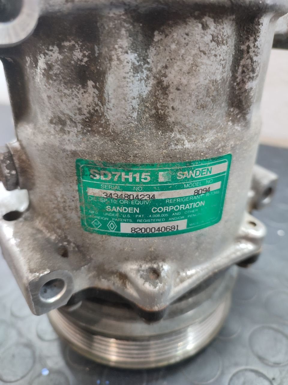 Compressore clima a/c Renault Laguna II 1.9 dci cod 8200040681 - F&P CRASH SRLS - Ricambi Usati