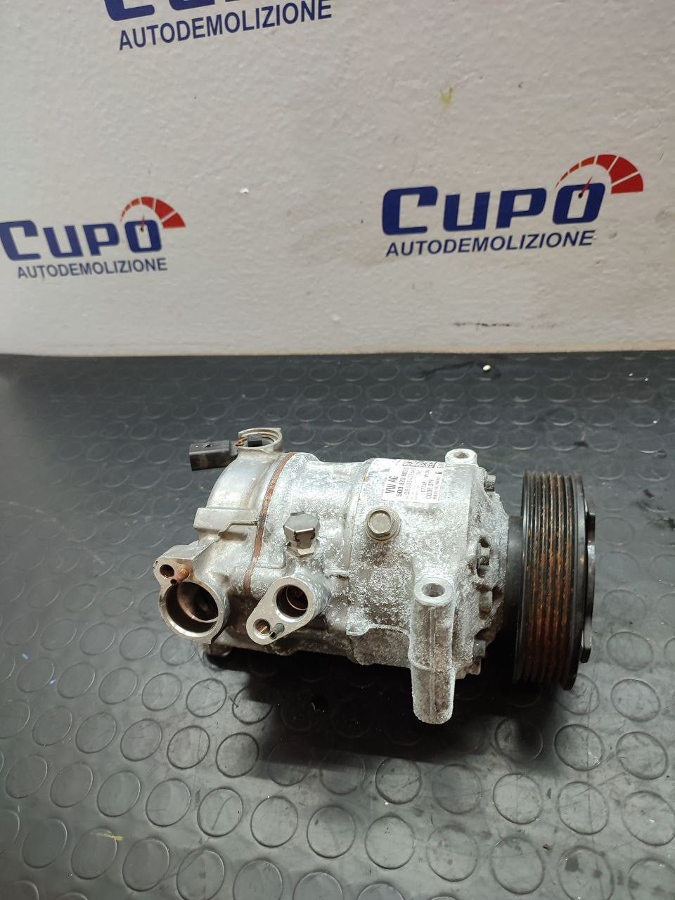 Compressore clima a/c Volkswagen Polo 1.2 tsi cod 5q0820803g - F&amp;P CRASH SRLS - Ricambi Usati