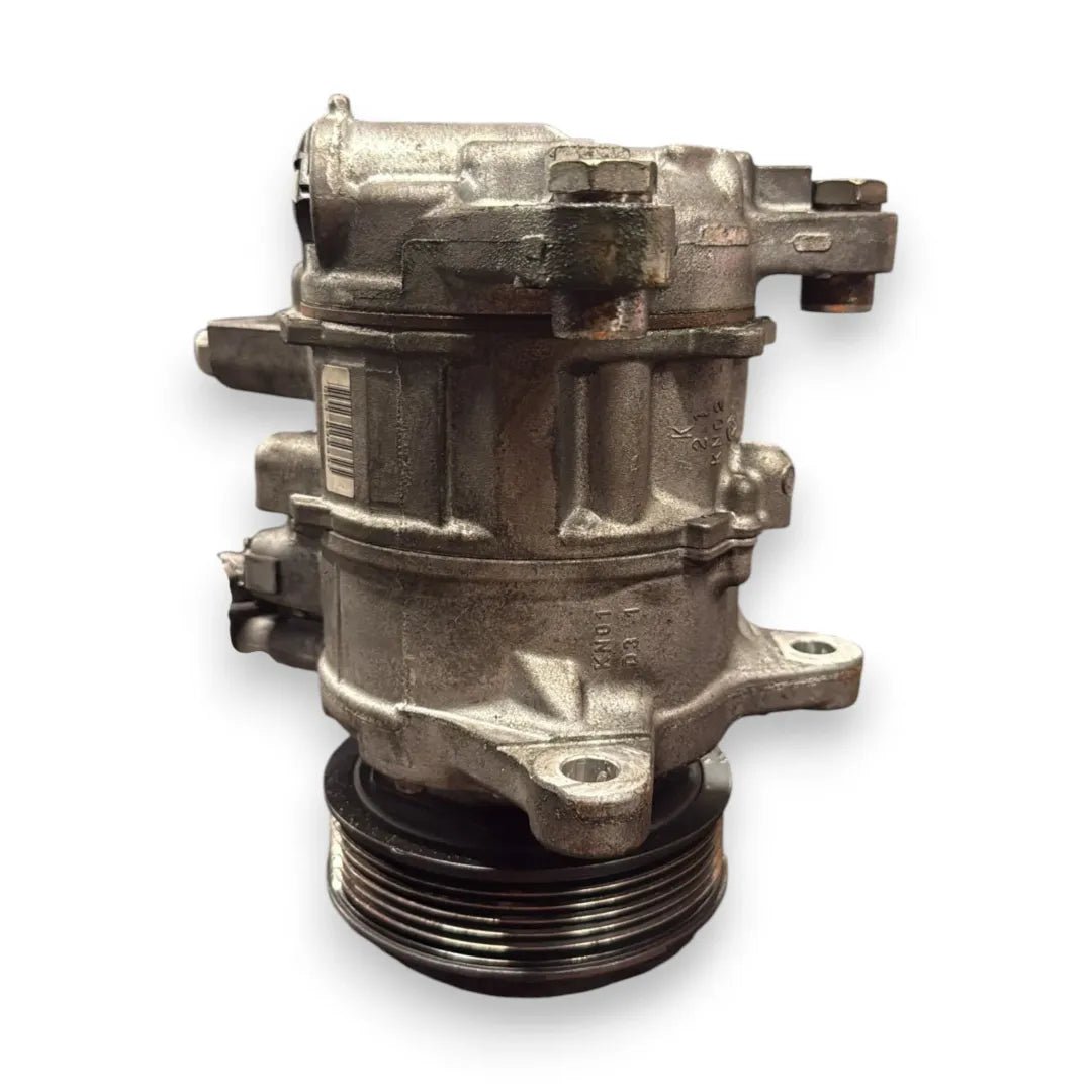 Dettaglio Compressore clima BMW Serie 1 5P F20 2011–2015 OEM 64529223694 - foto 2