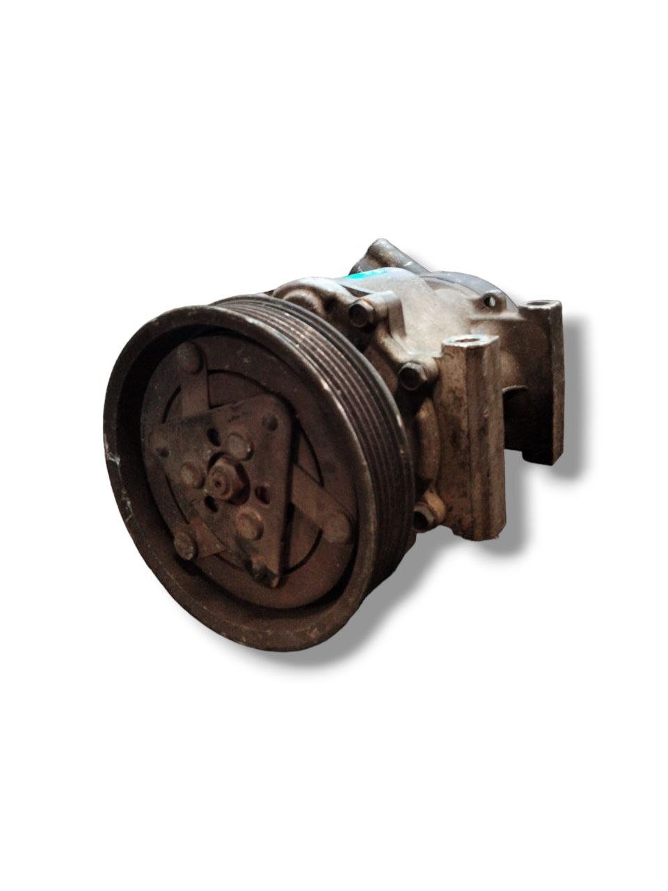 Renault Clio II 1.5 diesel air conditioning compressor (1998 - 2012) code.7700273801 - F&P CRASH SRLS - Used Parts
