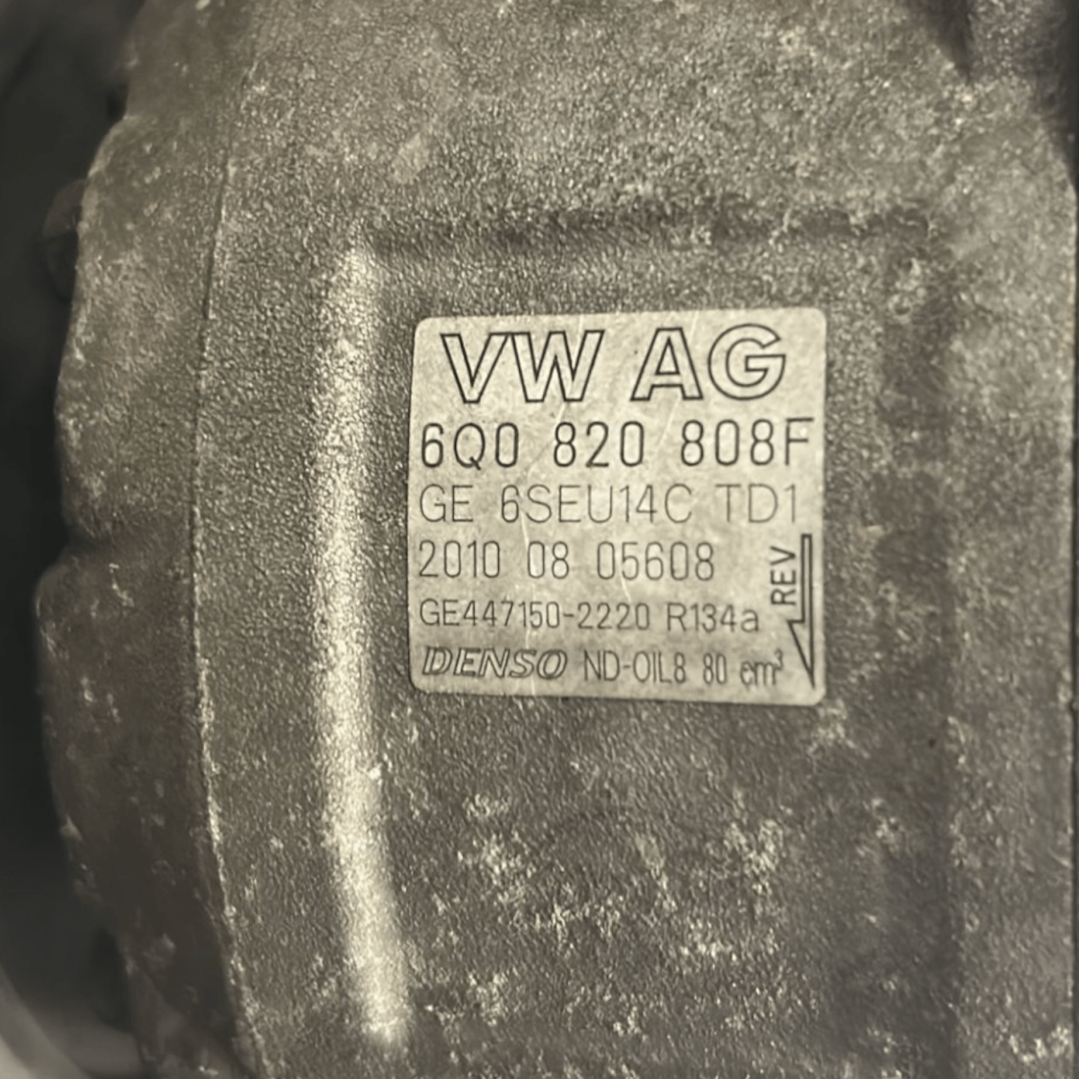 Compressore clima volkswagen polo 6r 1.4 benzina cod:6Q0820808F (2009 > 2017) - F&P CRASH SRLS - Ricambi Usati