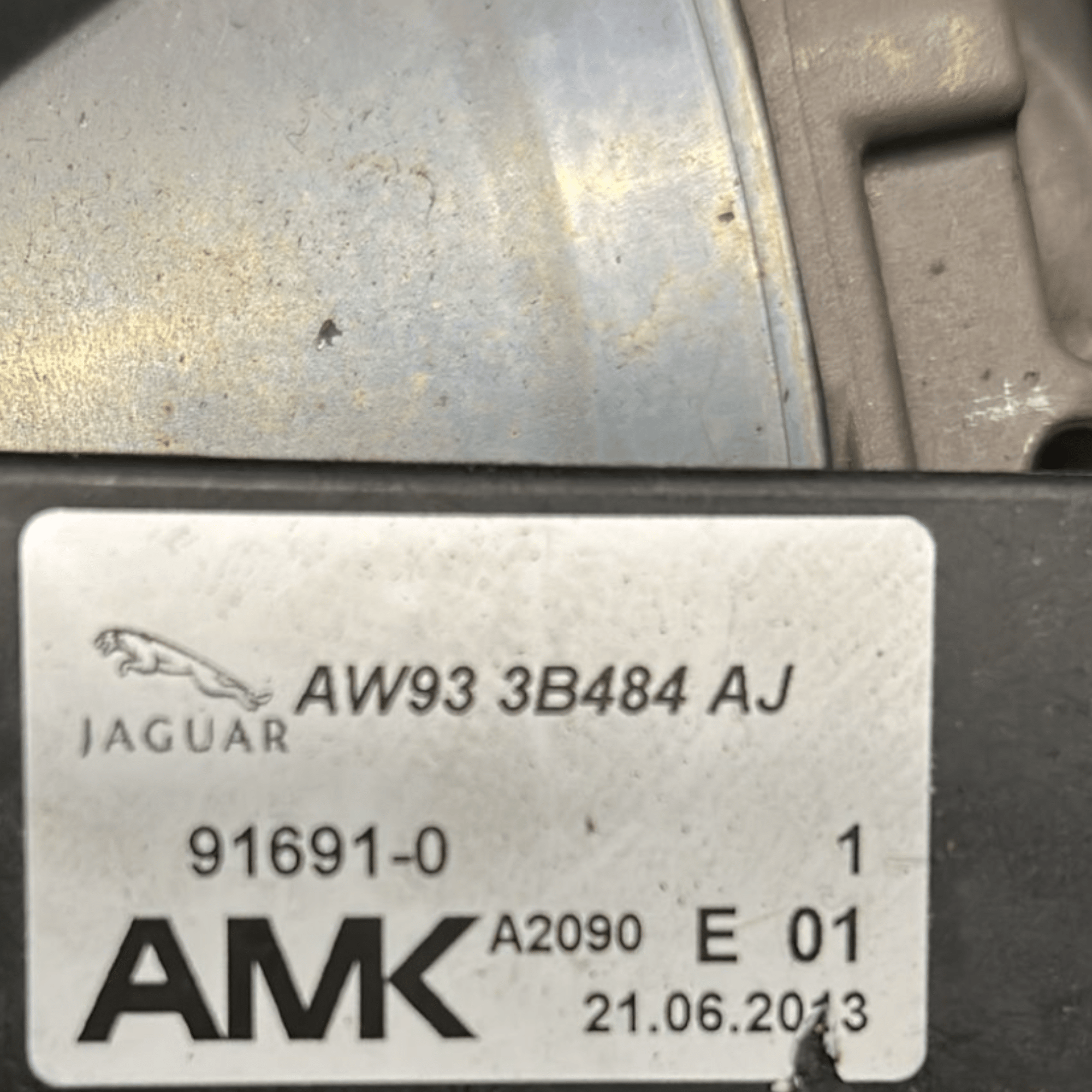 Compressore Sospensione Ad Aria + Accumulatore AMK Aria Jaguar XJ (2009 > 2019) cod:AW933B484AJ / AW935B709AE - F&P CRASH SRLS - Ricambi Usati