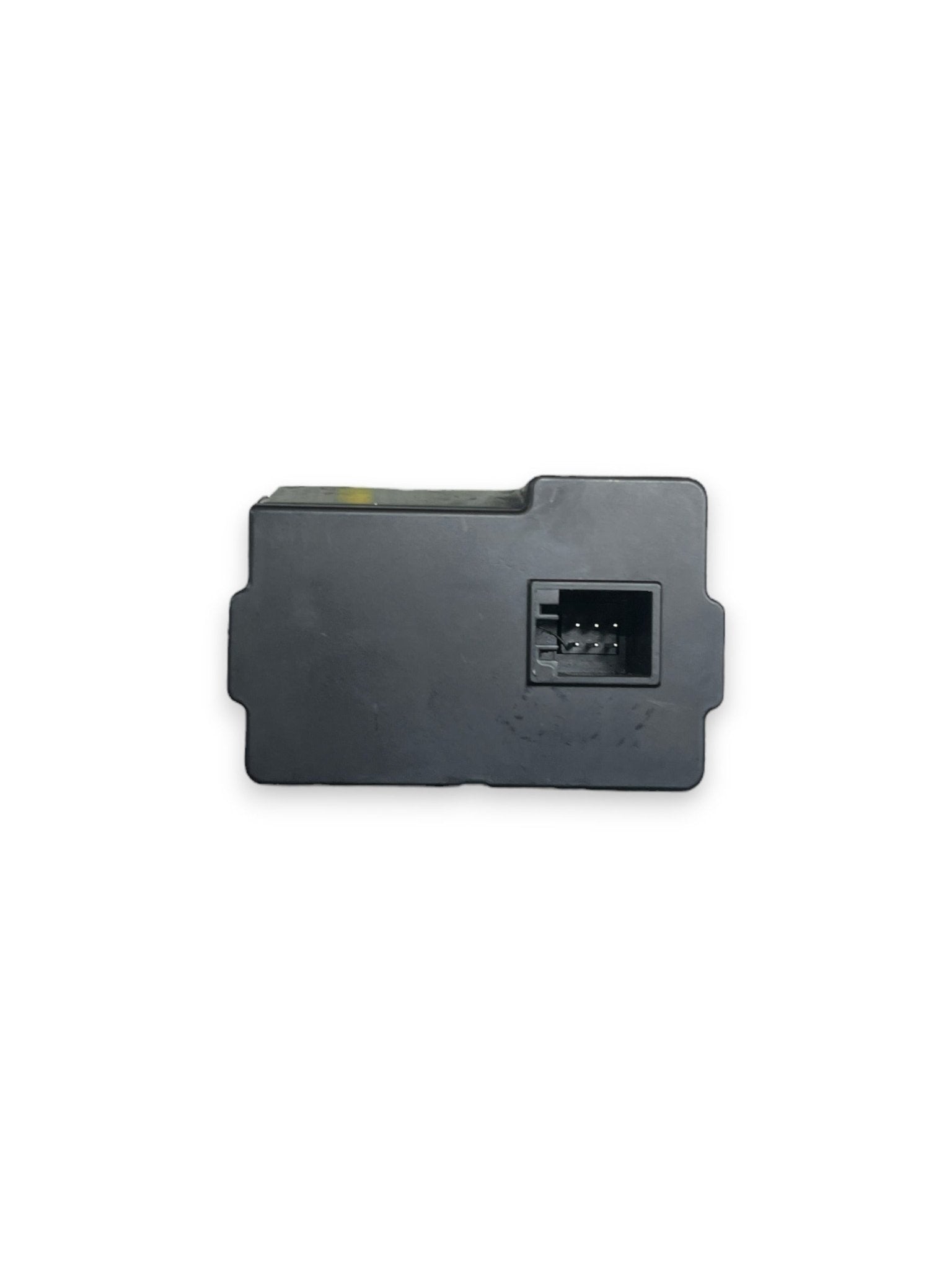 Connettore Presa USB AUX Audi A3 8V1 ( 2017 ) cod : 4G0035726 - F&P CRASH SRLS - Ricambi Usati